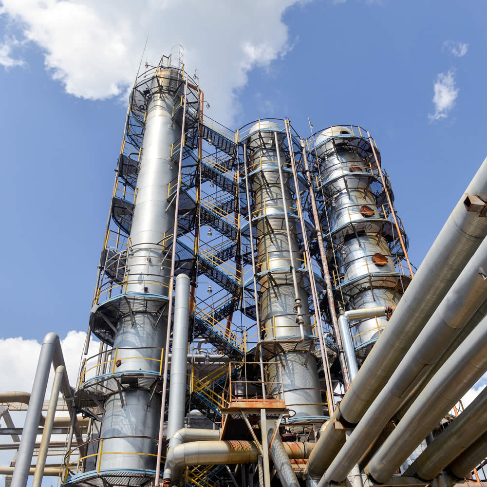 Specialist analysis of industrial pressure equipment and plant